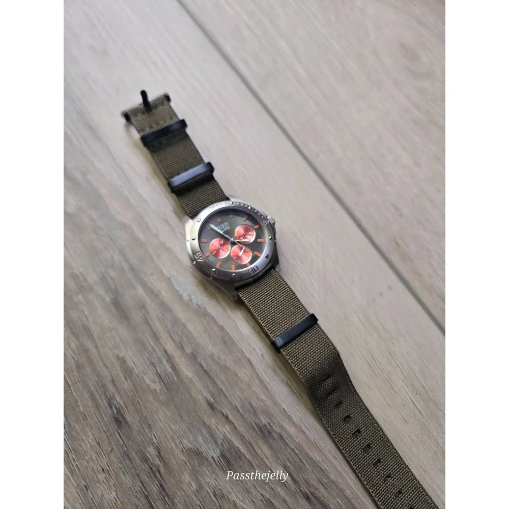 Guess Watch Mens Steel 10 ATM Olive Green Orange Dial NATO Strap Diver Style Y2K